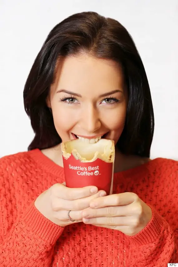La nouveauté chez KFC pour donner + de calories : des tasses désormais comestibles…