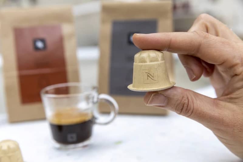 Première capsule en papier compostable.